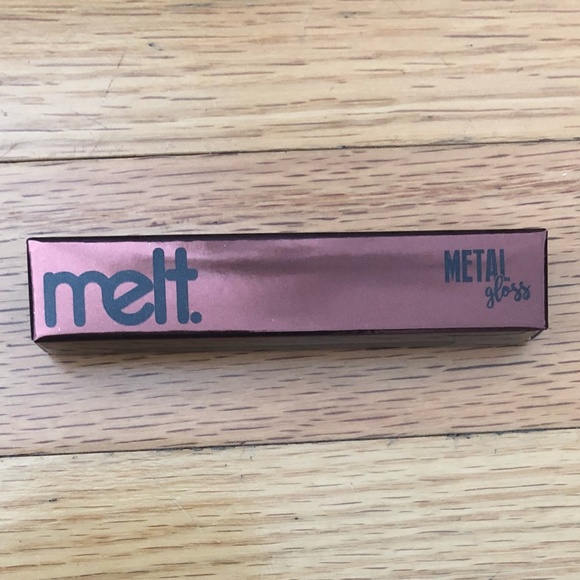 Melt Cosmetics "Evoke" lip gloss - Picture 2 of 10